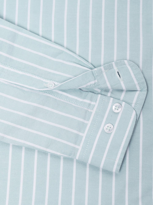 Men Smart Slim Fit Striped Casual Shirt