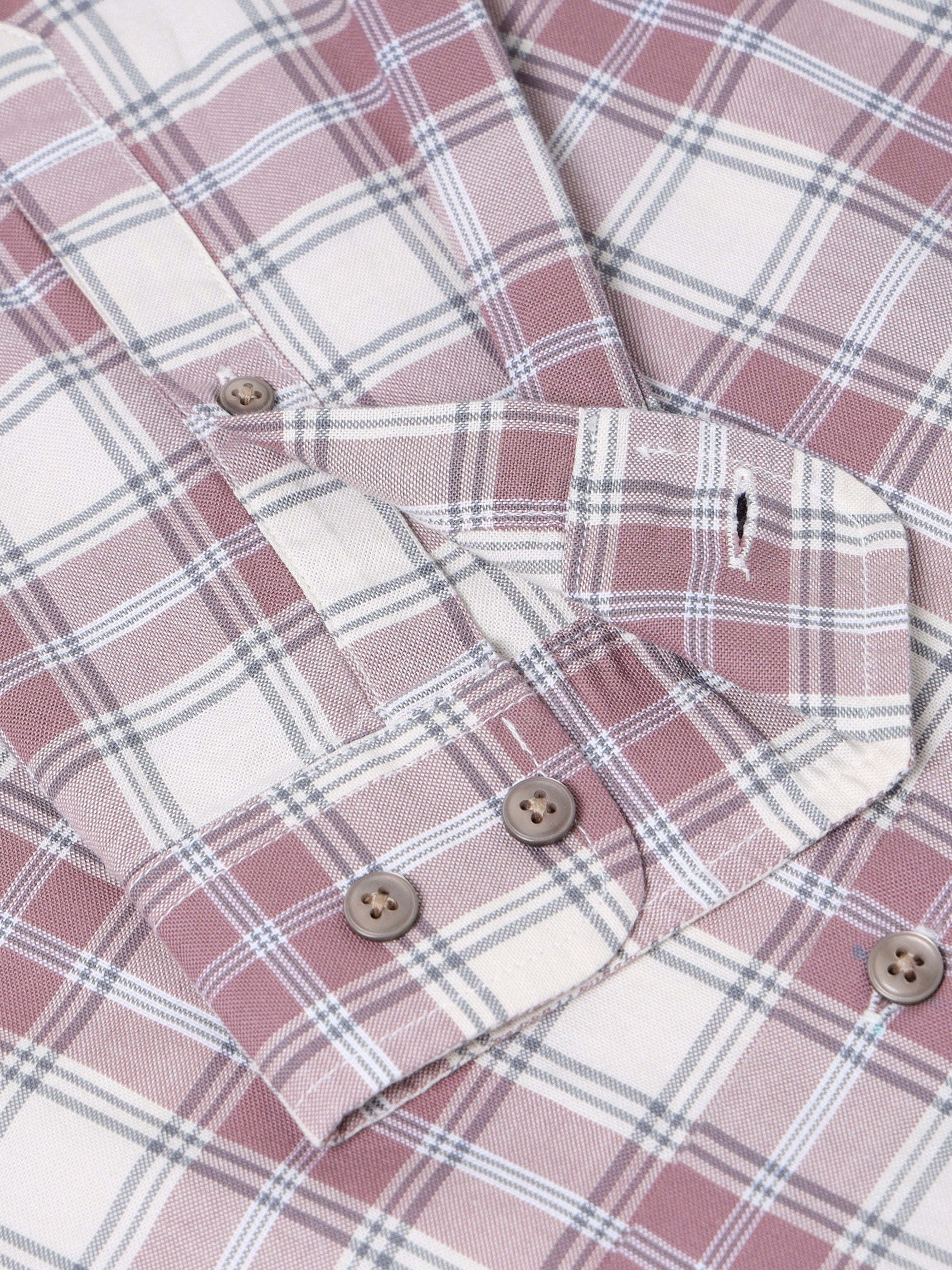 Men Smart Slim Fit Checked Casual Shirt