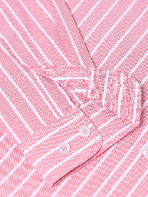 Men Smart Slim Fit Striped Casual Shirt
