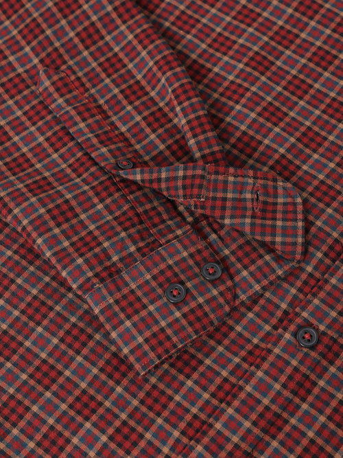 Men Smart Slim Fit Checked Casual Shirt