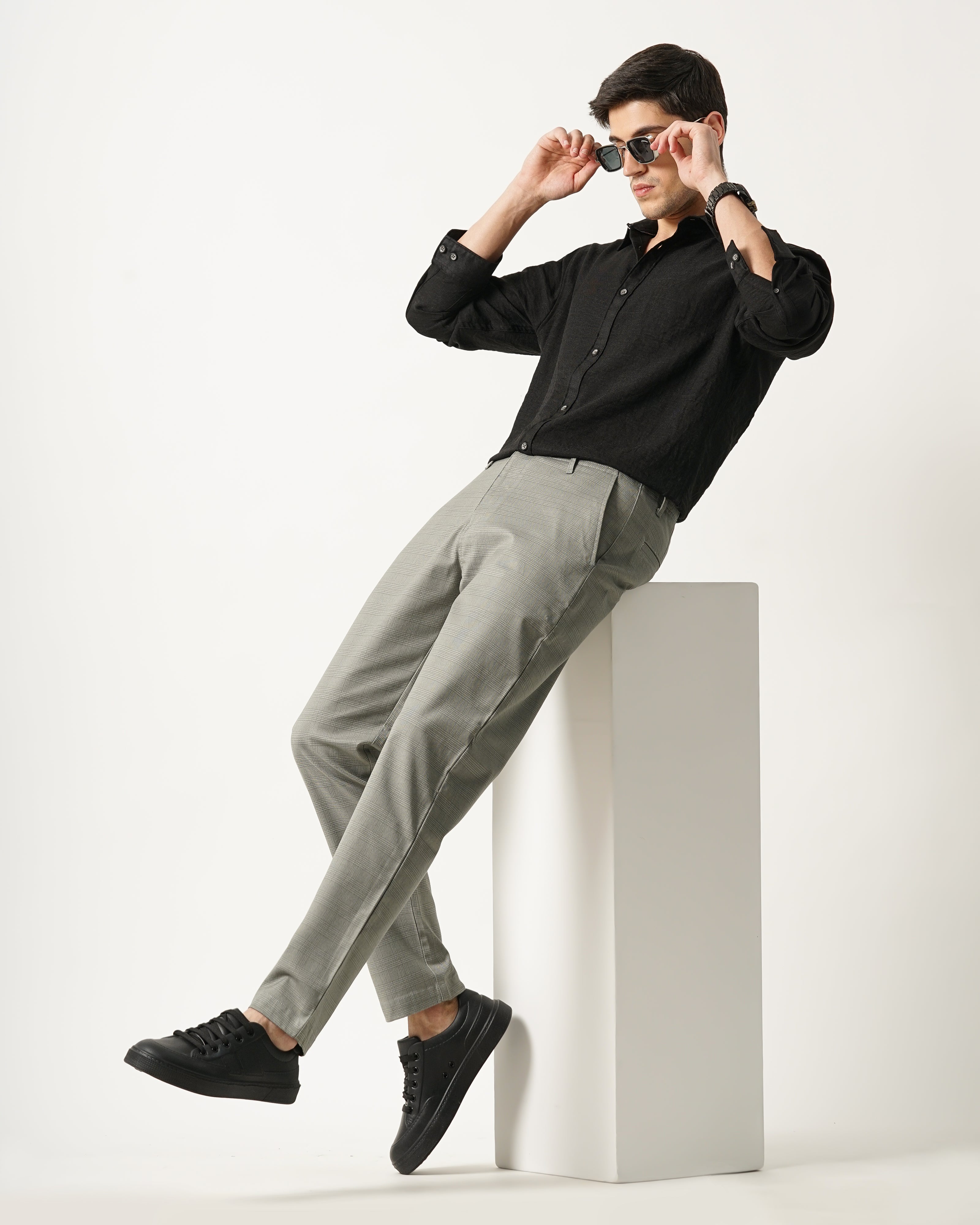 MEN'S REGULAR FIT TROUSERS