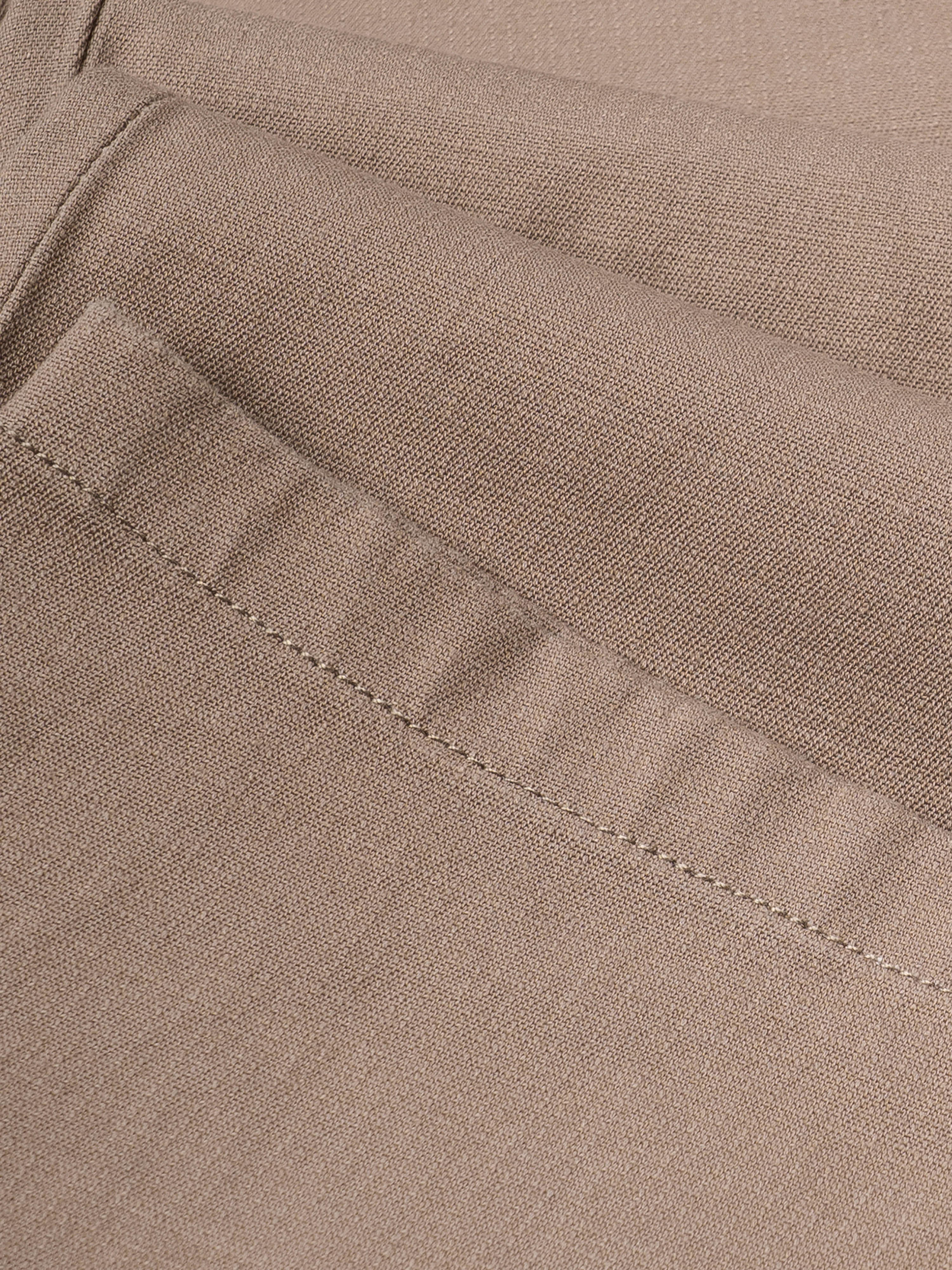 Men Slim Fit Low-Rise Chinos