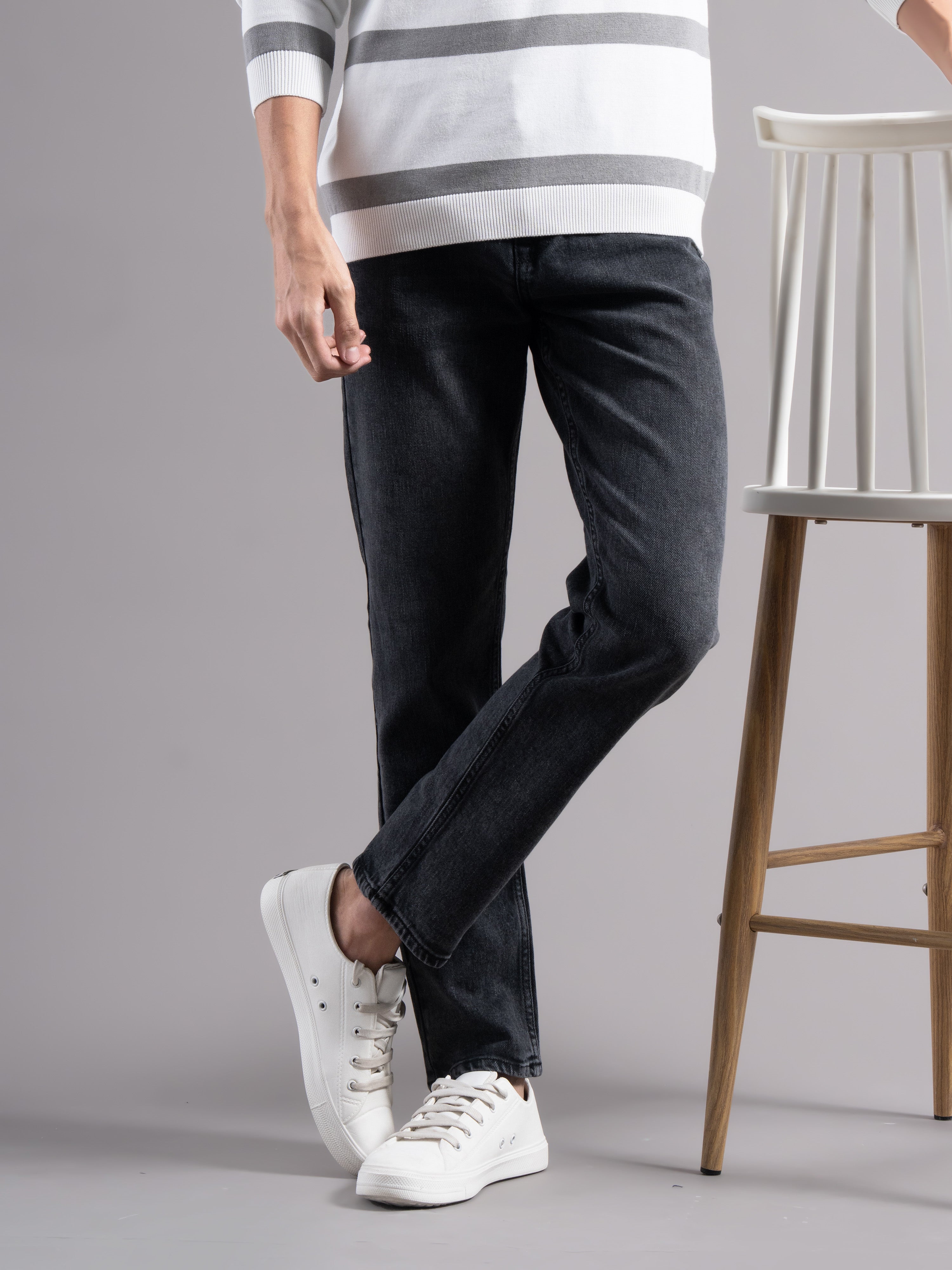Men Smart Slim Fit Mid-Rise Light Fade Jeans