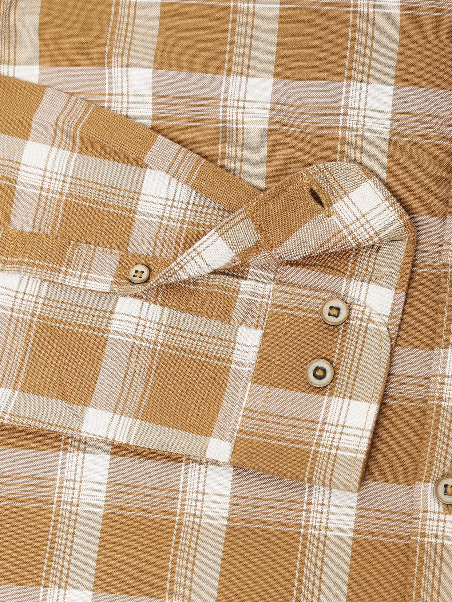 Men Smart Slim Fit Checked Casual Shirt