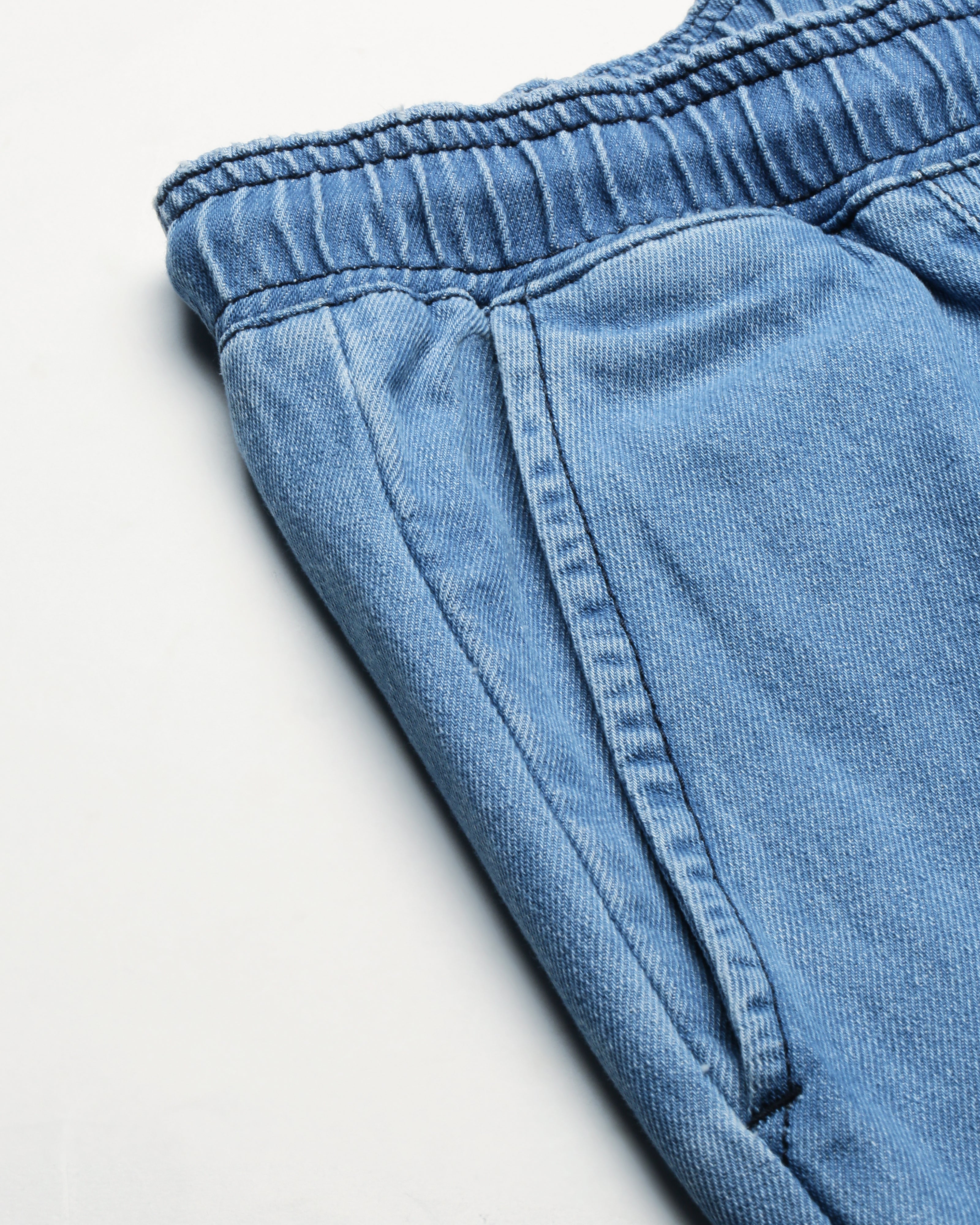 Balloon Fit Jeans