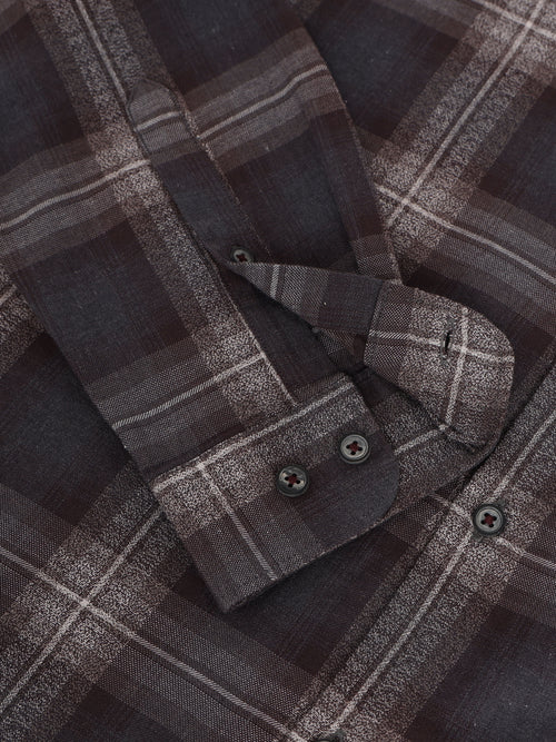 Men Smart Slim Fit Checked Casual Shirt