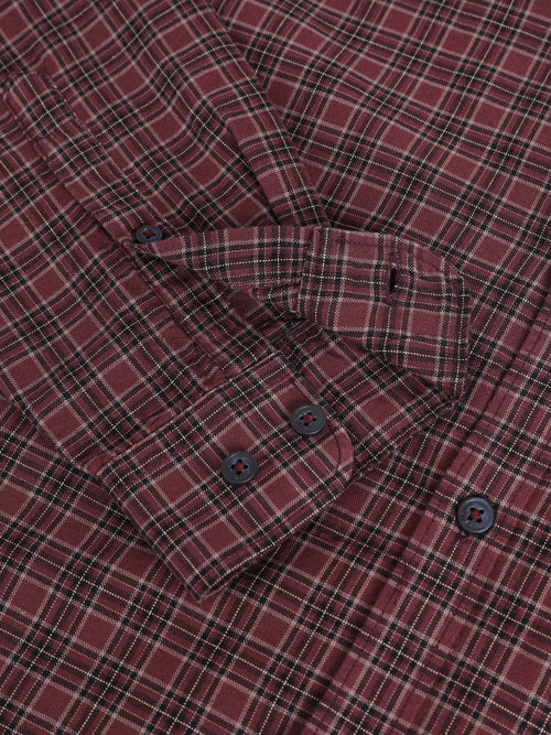 Men Smart Slim Fit Checked Casual Shirt