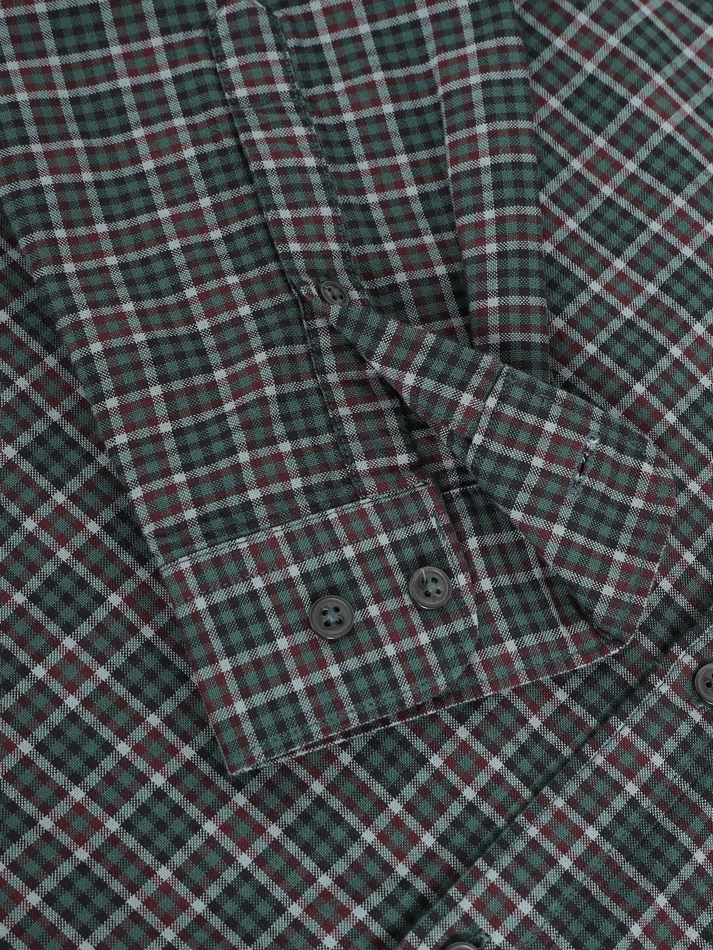 Men Smart Slim Fit Checked Casual Shirt