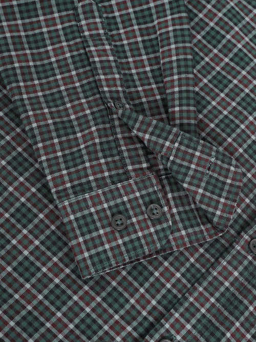 Men Smart Slim Fit Checked Casual Shirt