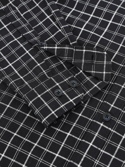 Men Smart Slim Fit Checked Casual Shirt