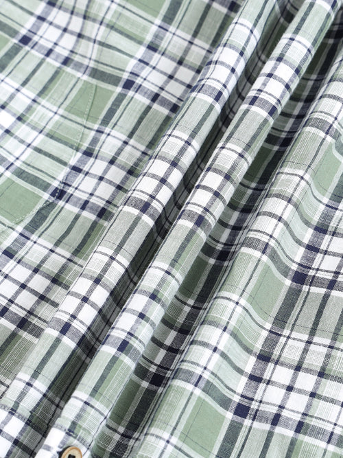 Men Smart Slim Fit Checked Casual Shirt