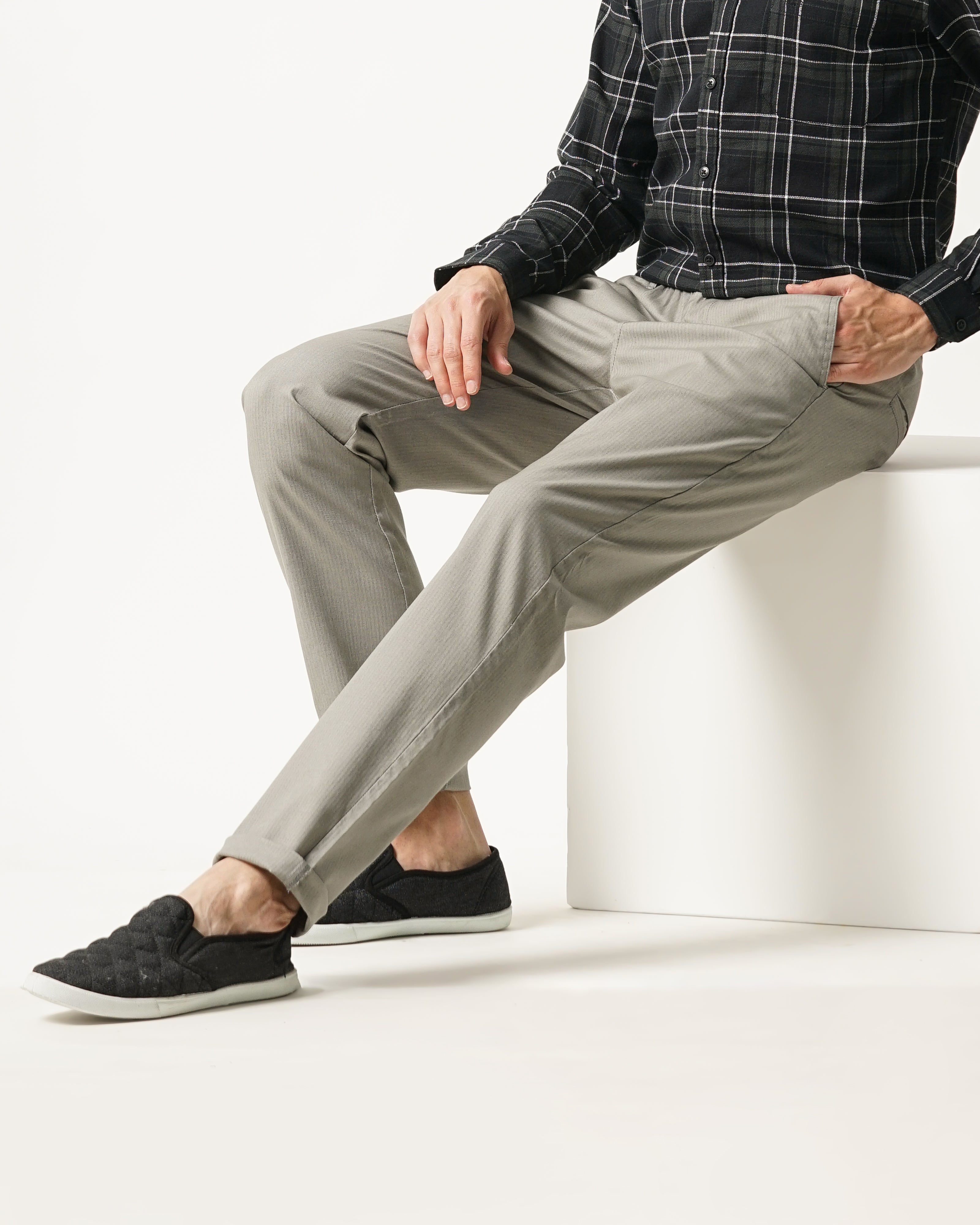 MEN'S SLIMFIT TROUSERS