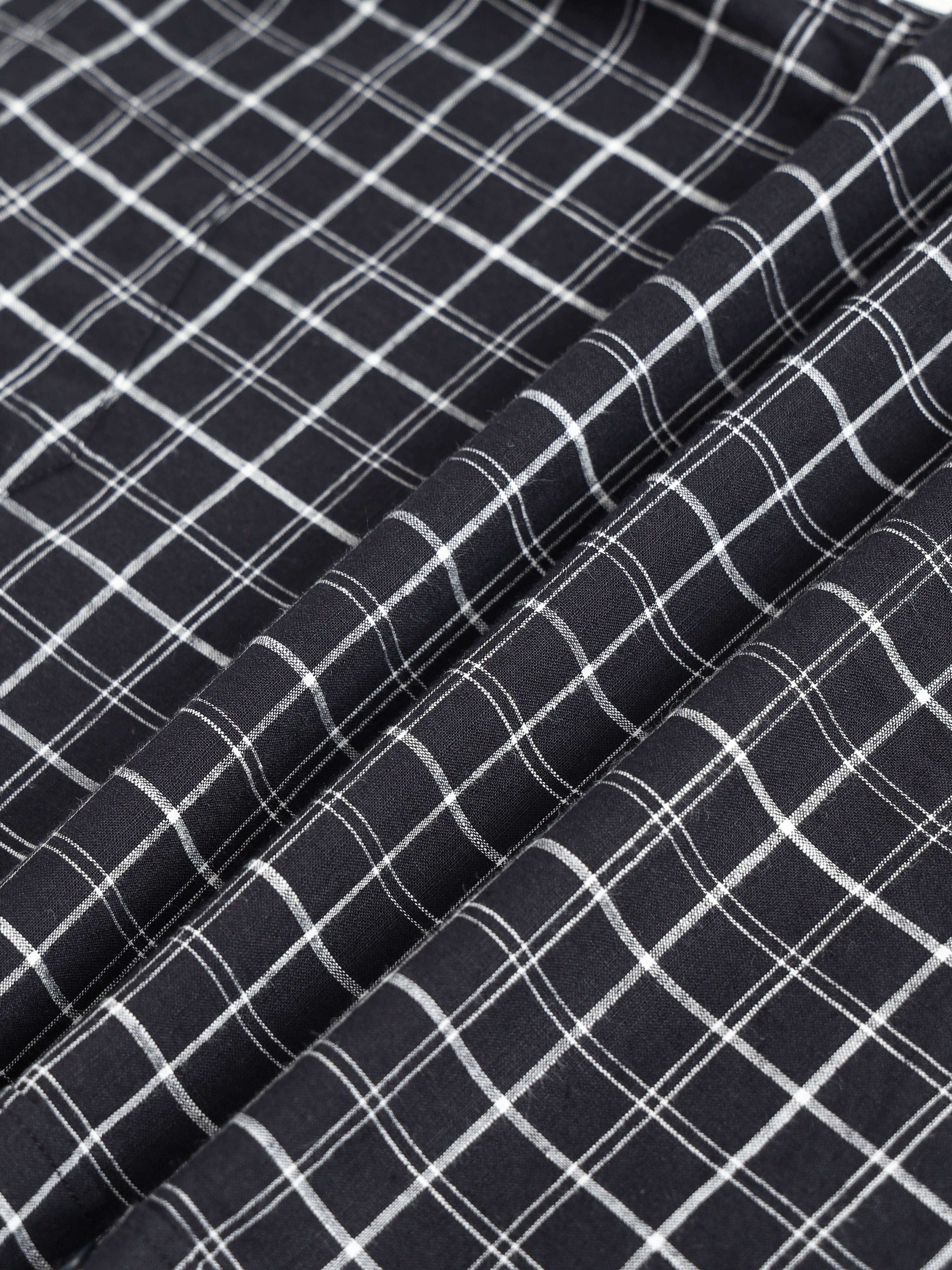Men Smart Slim Fit Checked Casual Shirt