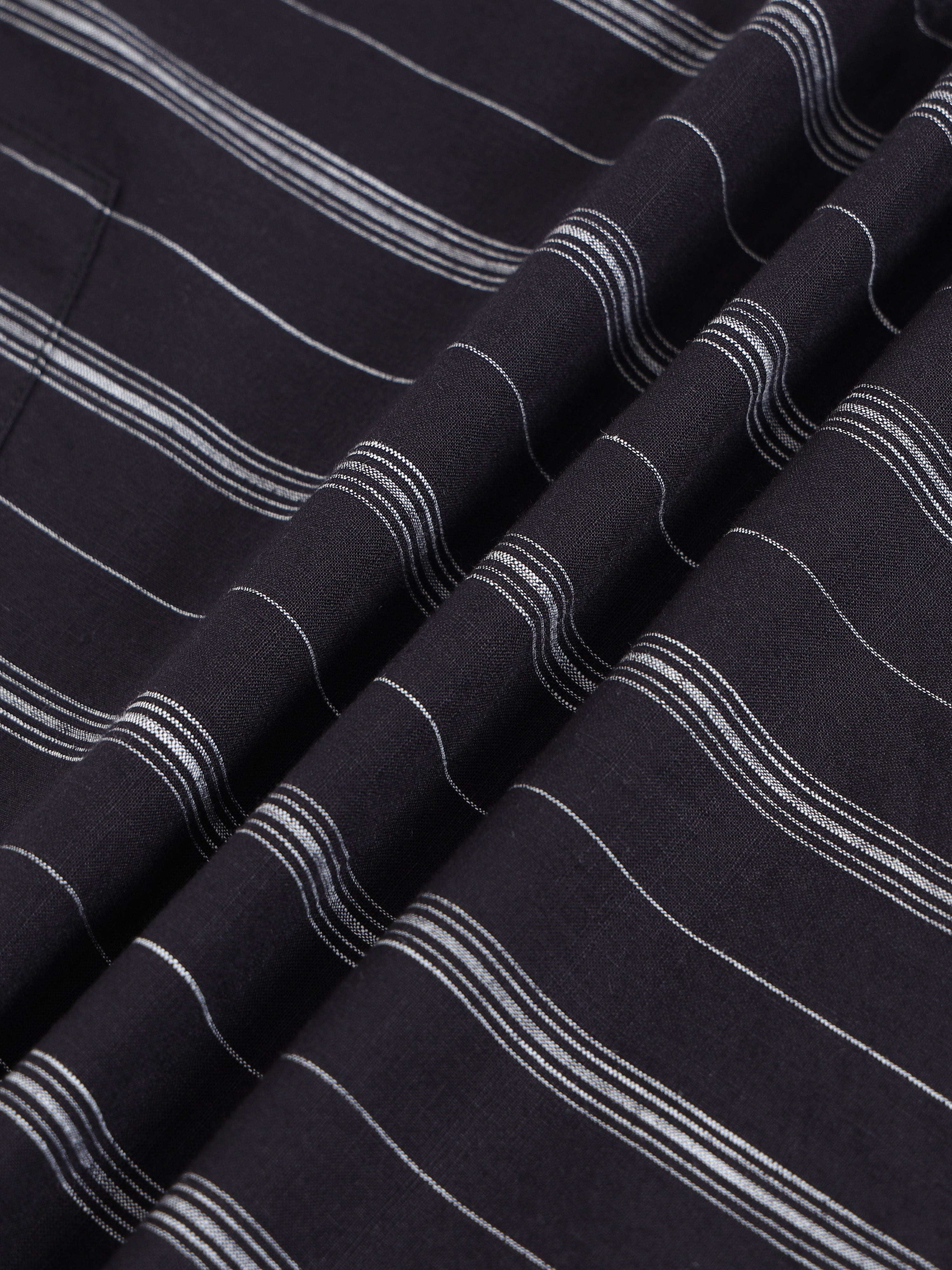 Men Smart Slim Fit Striped Casual Shirt