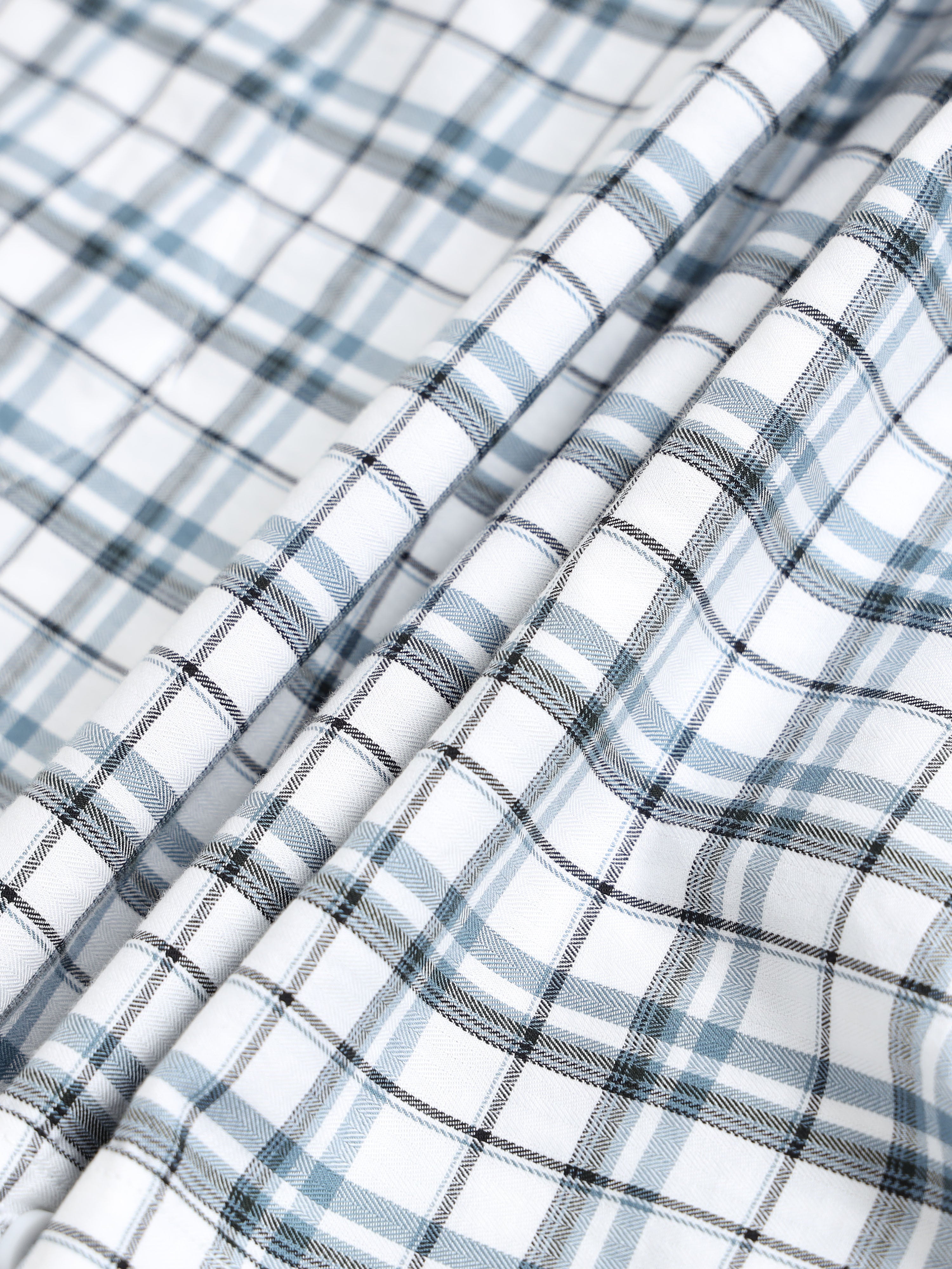 Men Smart Slim Fit Checked Casual Shirt