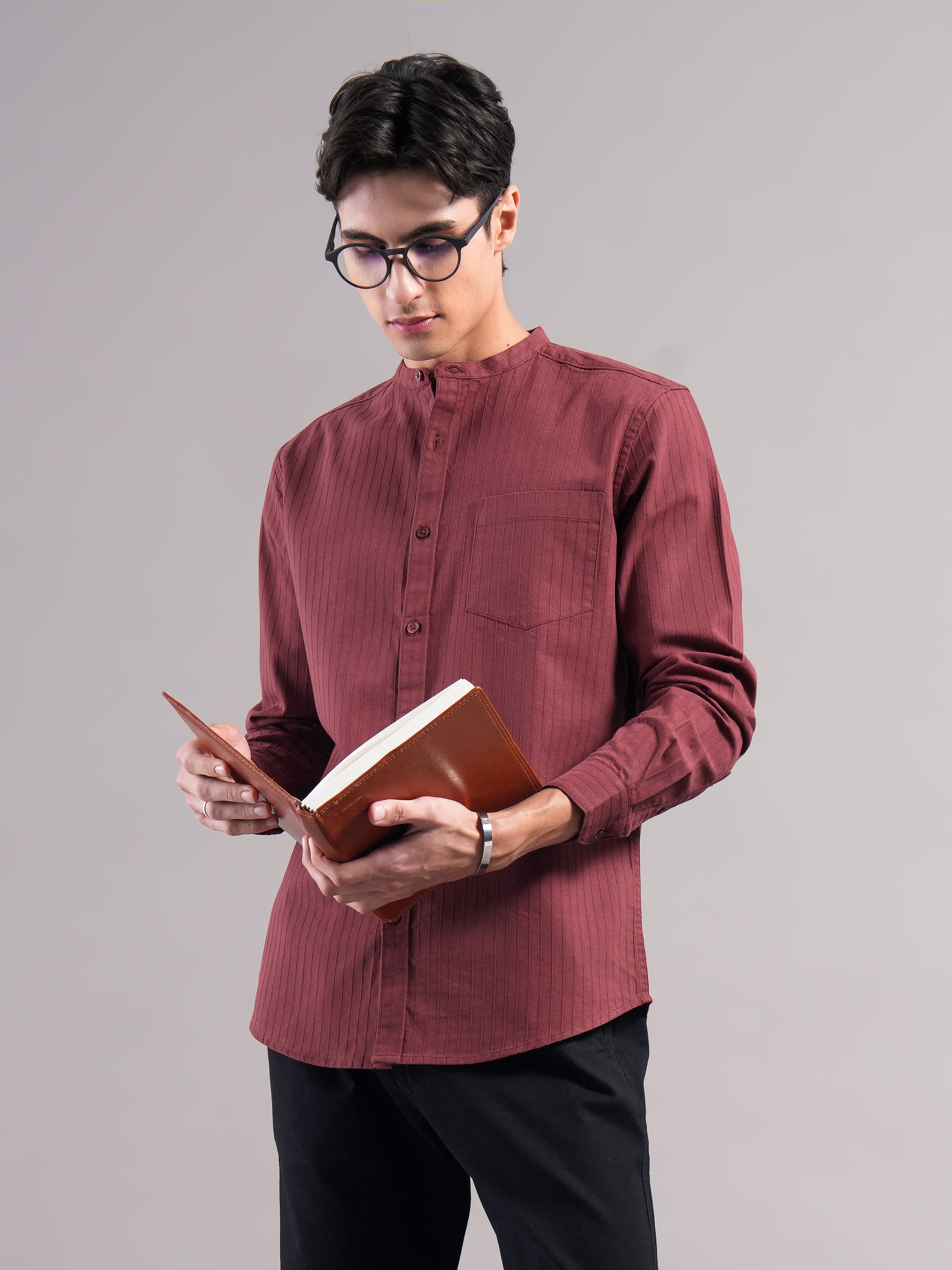 Men Smart Slim Fit Striped Casual Shirt