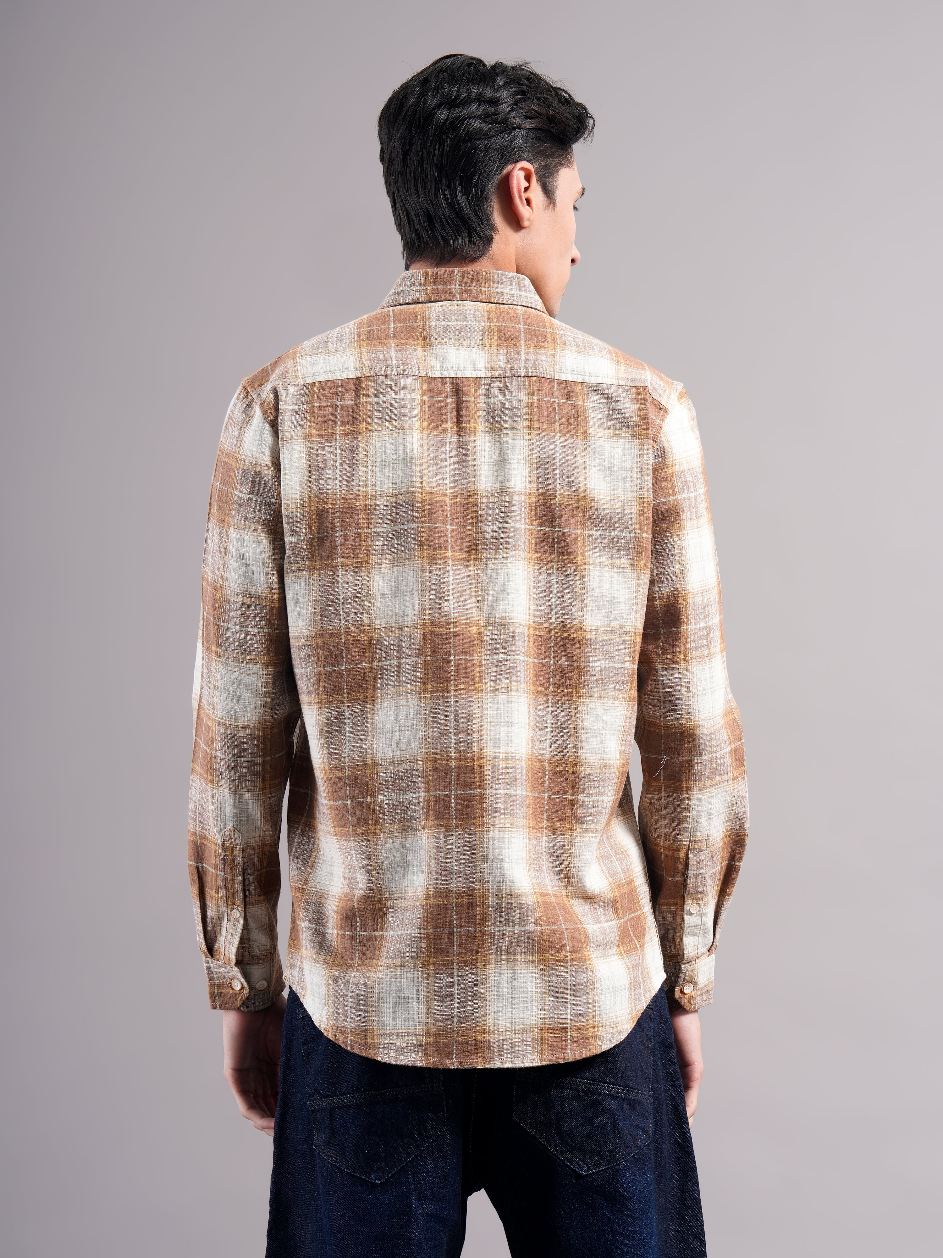 Men Smart Slim Fit Checked Casual Shirt