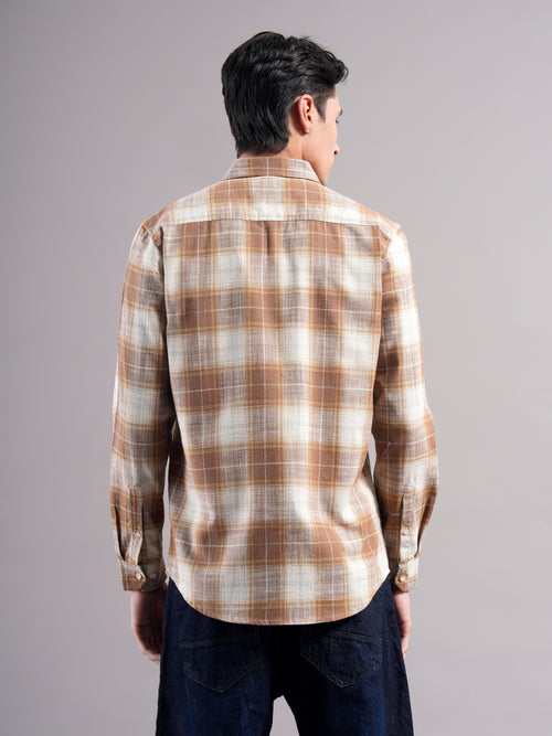 Men Smart Slim Fit Checked Casual Shirt