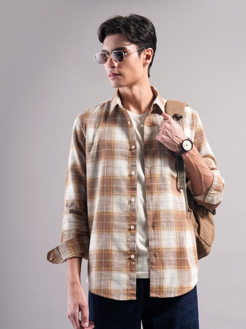 Men Smart Slim Fit Checked Casual Shirt