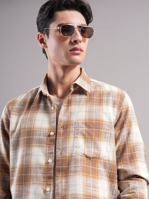 Men Smart Slim Fit Checked Casual Shirt