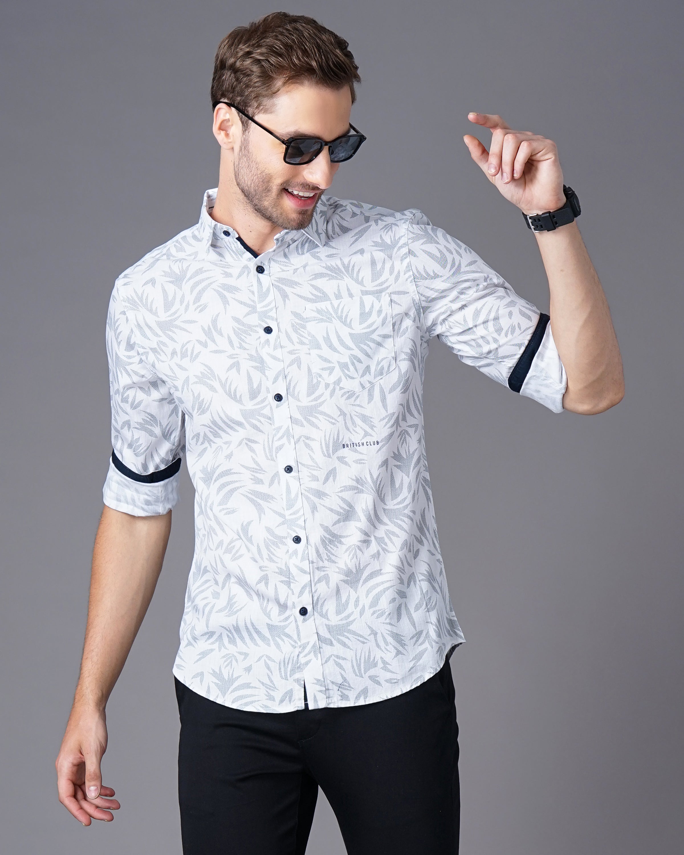 Men Classic Fit Spread Collar Abstract Printed Cotton Casual Shirt