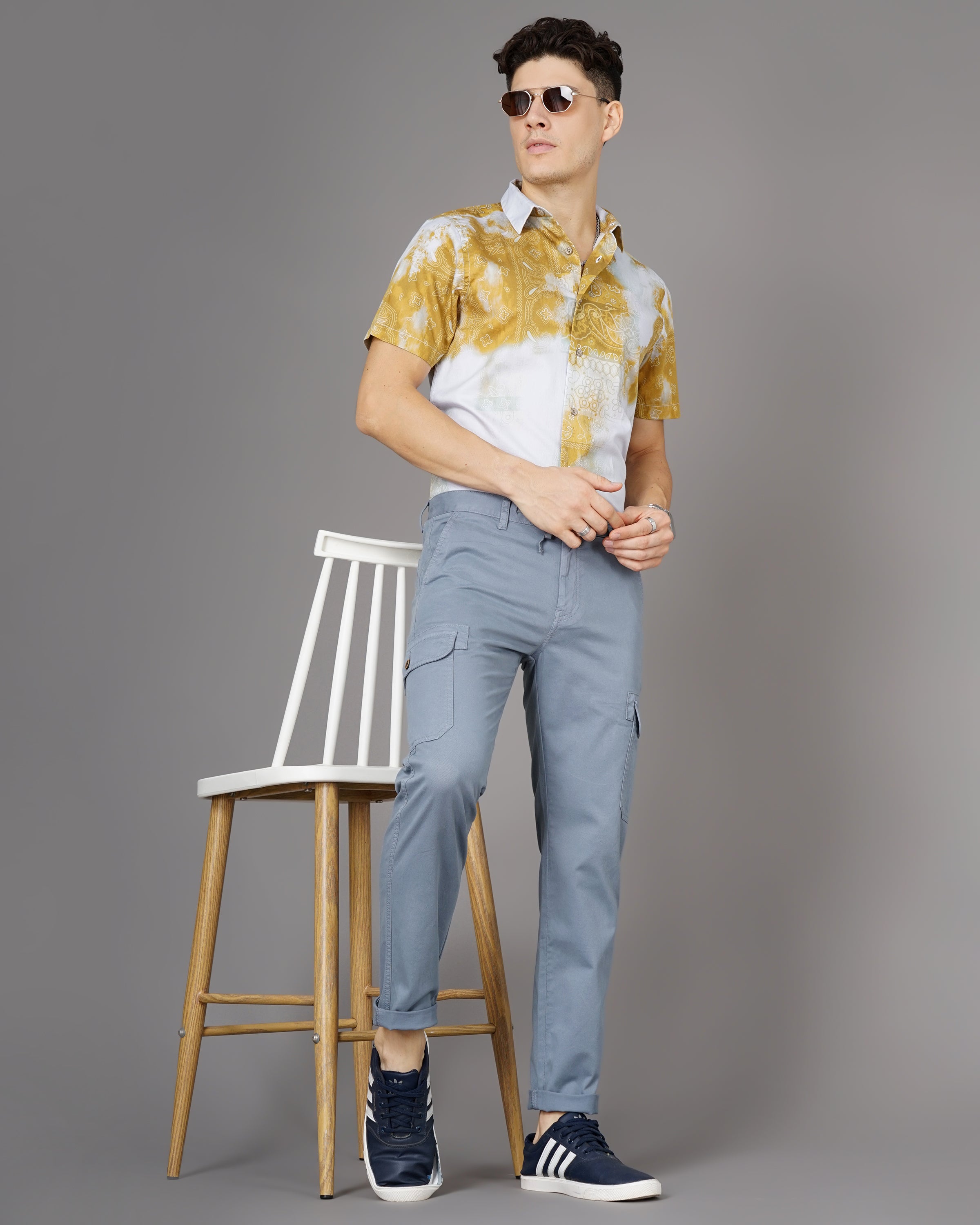 Mens Smart Regular Fit Low-Rise Cotton Cargos Trousers