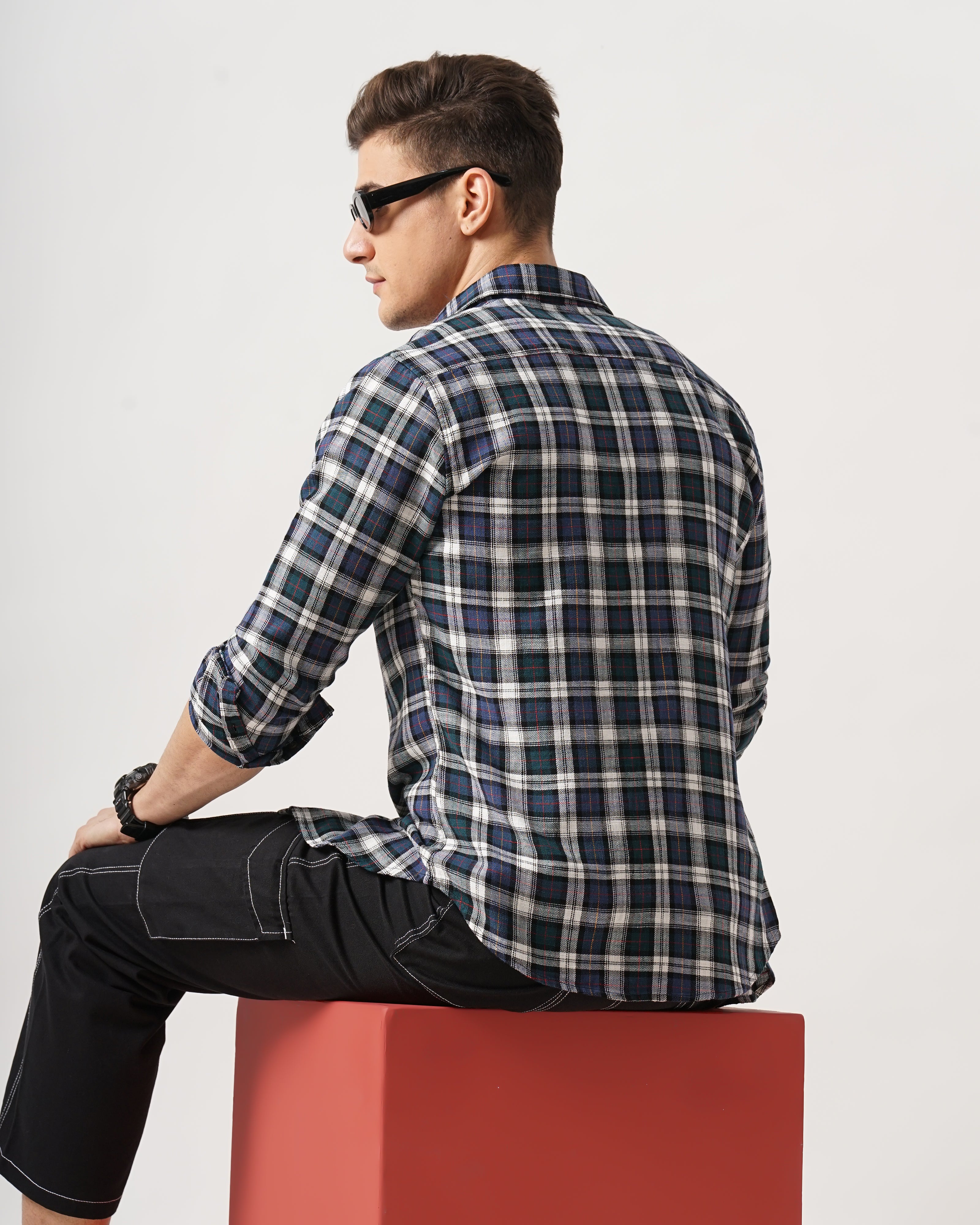 Men's Checks Shirt