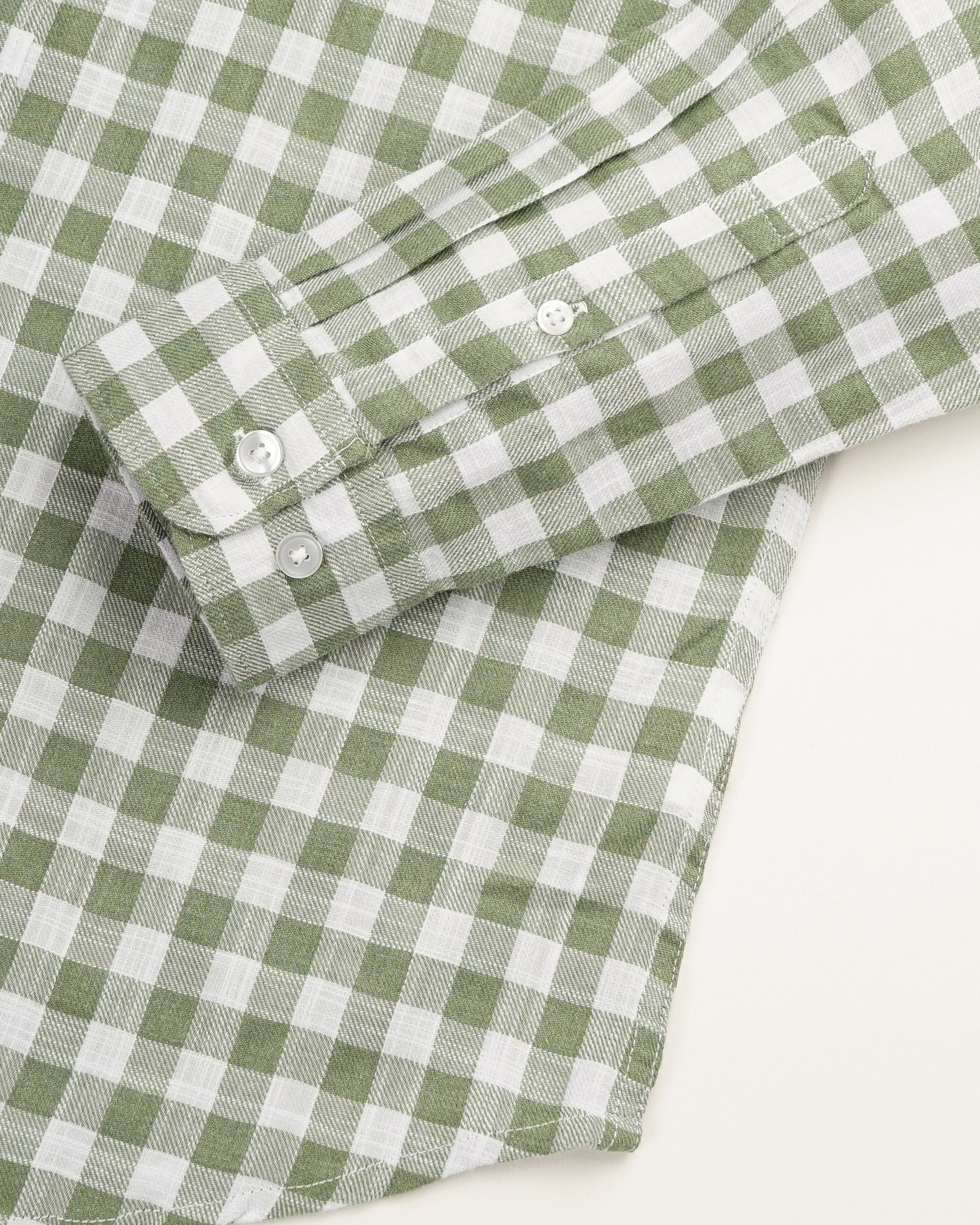 Men's Checks Shirt
