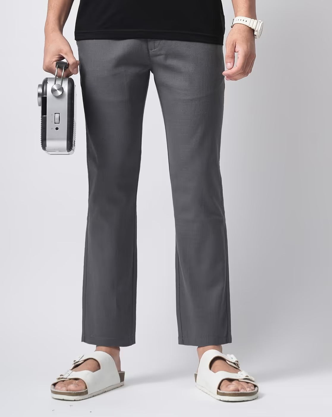 Men Comfort Slim Fit Low-Rise Cotton Cargos Trousers