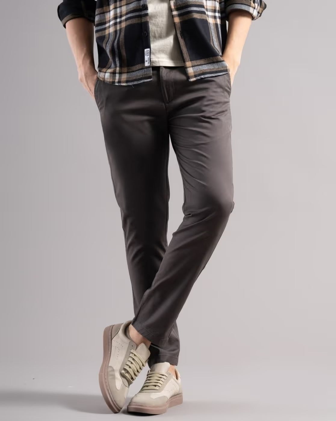 Men Smart Slim Fit Low-Rise Trousers