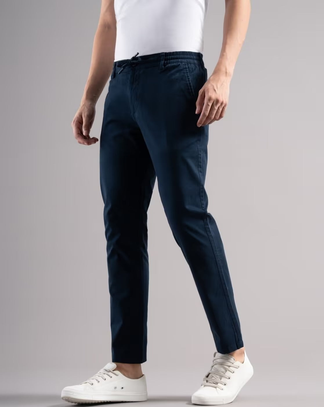 Men Smart Slim Fit Low-Rise Chinos Trousers